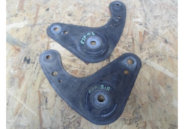 кріплення передньої балки, кронштейн Renault Laguna II, Espase IV, VelSatis, 8200269897, 8200269856, 7700423162, 7700423161